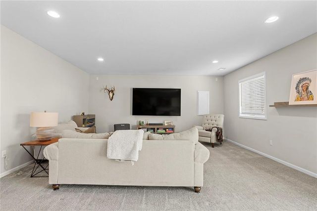 24814 W 144th Terrace, Olathe, KS 66061