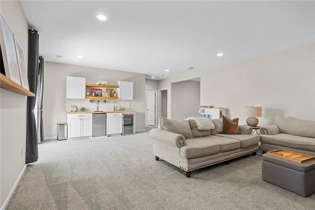 24814 W 144th Terrace, Olathe, KS 66061