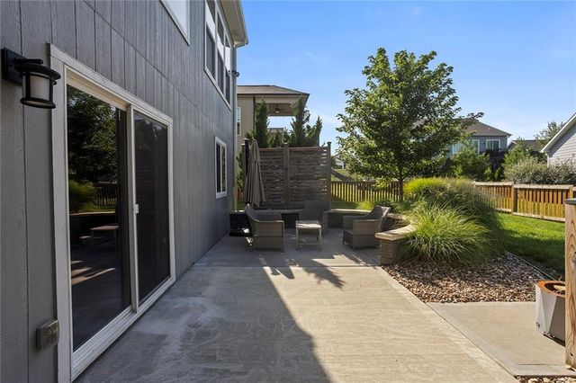 24814 W 144th Terrace, Olathe, KS 66061