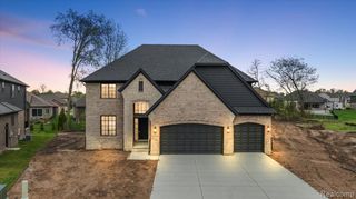 50318 Mistwood Drive, Macomb, MI 48042
