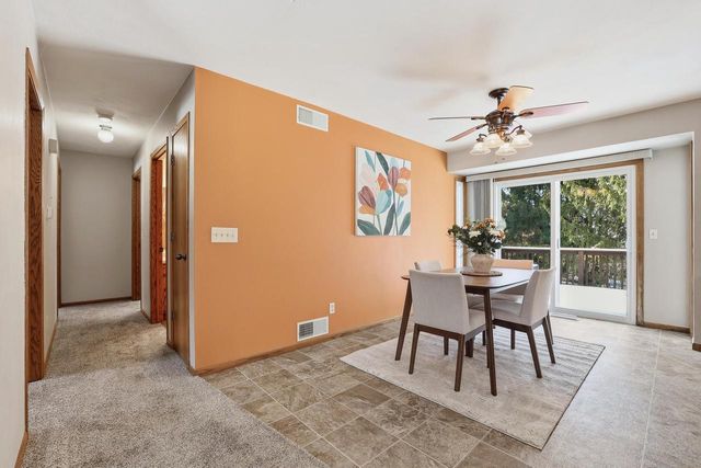 1051 CUSTER SQUARE, Stevens Point, WI 54482