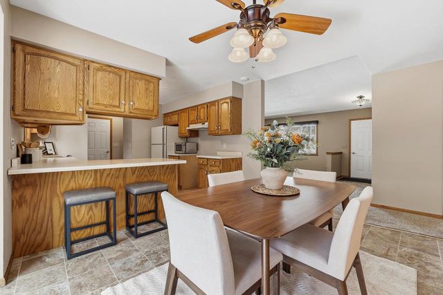 1051 CUSTER SQUARE, Stevens Point, WI 54482