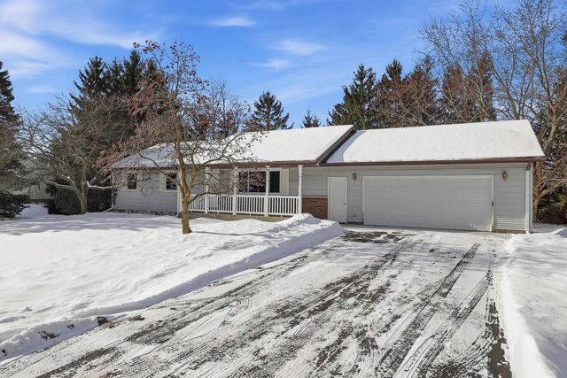 1051 CUSTER SQUARE, Stevens Point, WI 54482
