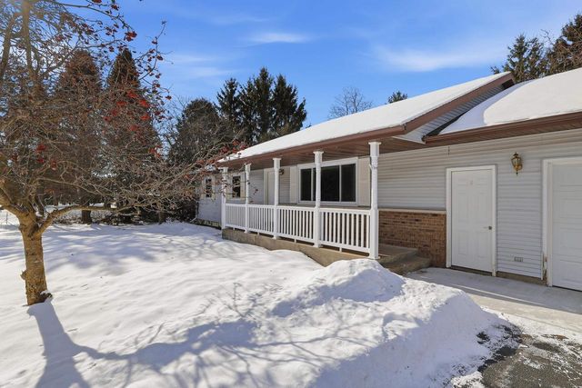 1051 CUSTER SQUARE, Stevens Point, WI 54482