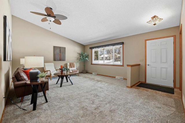 1051 CUSTER SQUARE, Stevens Point, WI 54482