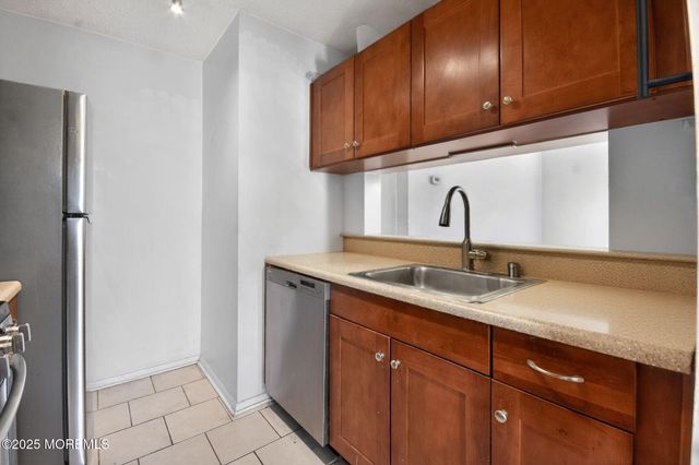 804 Ivy Court, Jackson, NJ 08527