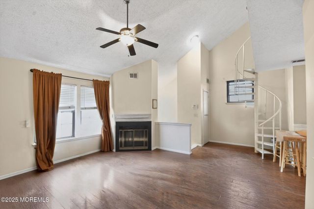 804 Ivy Court, Jackson, NJ 08527