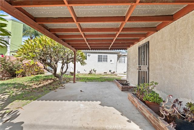 874 W 33rd Way, Long Beach, CA 90806