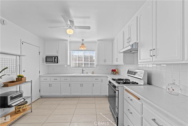 874 W 33rd Way, Long Beach, CA 90806