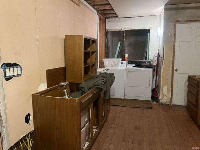 1716 15th St, Bedford, IN 47421