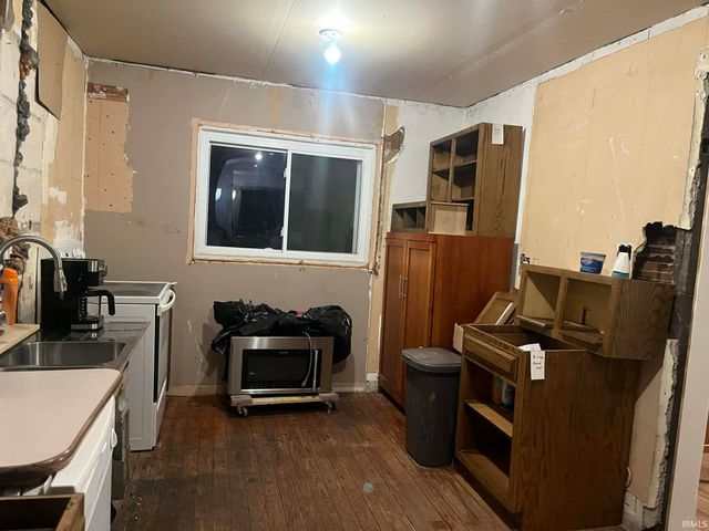 1716 15th St, Bedford, IN 47421