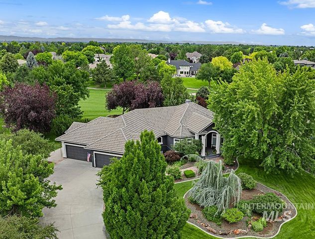 7061 N Penncross Way, Meridian, ID 83646