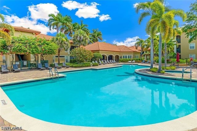 8920 Colonnades CT E 518, Bonita Springs, FL 34135