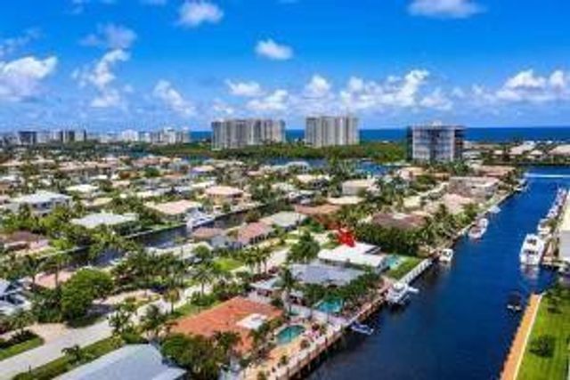 800 GLOUCHESTER Street, Boca Raton, FL 33487