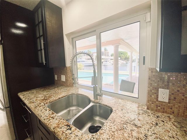 800 GLOUCHESTER Street, Boca Raton, FL 33487