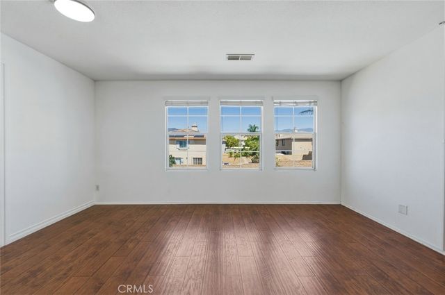 16581 Escalon, Fontana, CA 92336