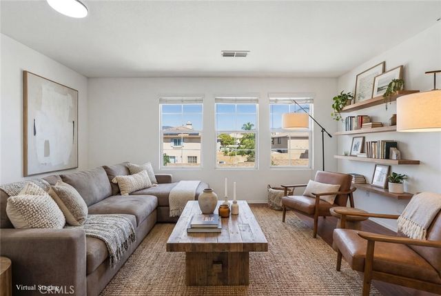 16581 Escalon, Fontana, CA 92336