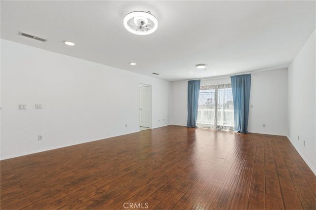 16581 Escalon, Fontana, CA 92336