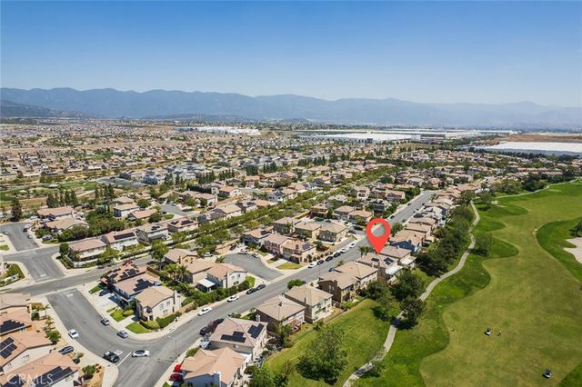 16581 Escalon, Fontana, CA 92336