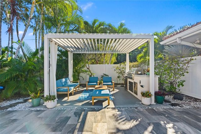 2615 NE 26th Street, Fort Lauderdale, FL 33305