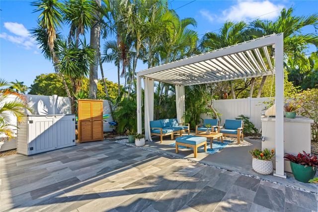 2615 NE 26th Street, Fort Lauderdale, FL 33305