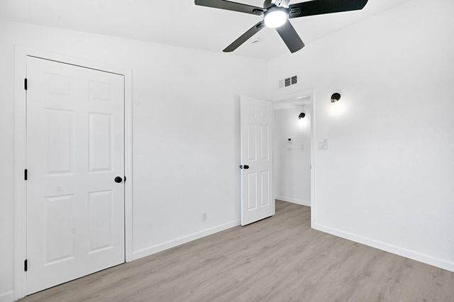 2681 S Ivy Avenue, Fresno, CA 93706