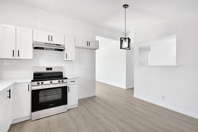 2681 S Ivy Avenue, Fresno, CA 93706