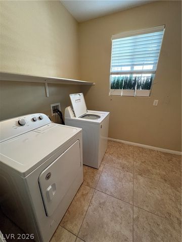 8804 Glenistar Gate Avenue, Las Vegas, NV 89143