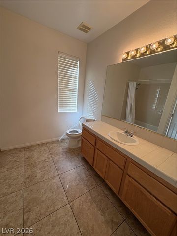 8804 Glenistar Gate Avenue, Las Vegas, NV 89143