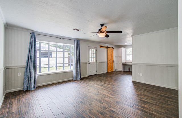 2002 Seagate Lane, Houston, TX 77062