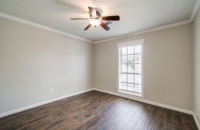 2002 Seagate Lane, Houston, TX 77062