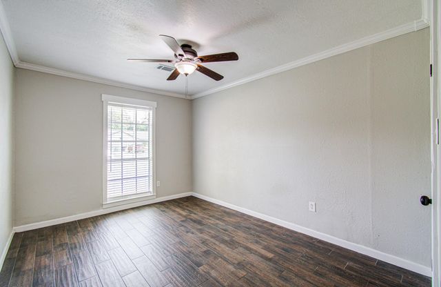 2002 Seagate Lane, Houston, TX 77062