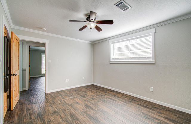 2002 Seagate Lane, Houston, TX 77062