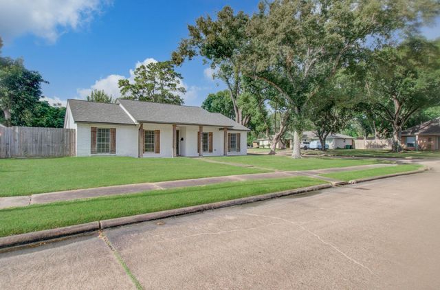 2002 Seagate Lane, Houston, TX 77062