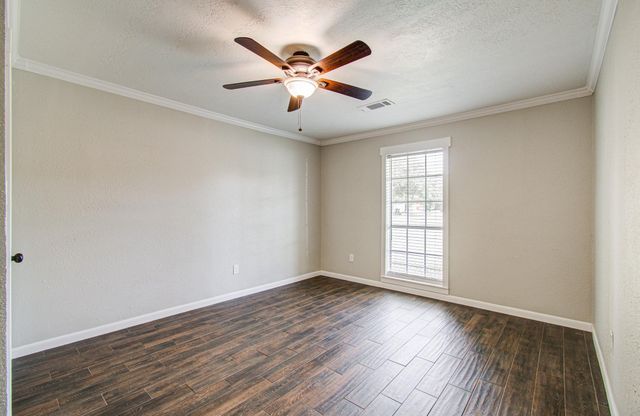 2002 Seagate Lane, Houston, TX 77062