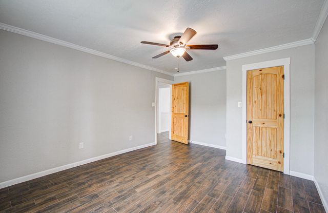 2002 Seagate Lane, Houston, TX 77062