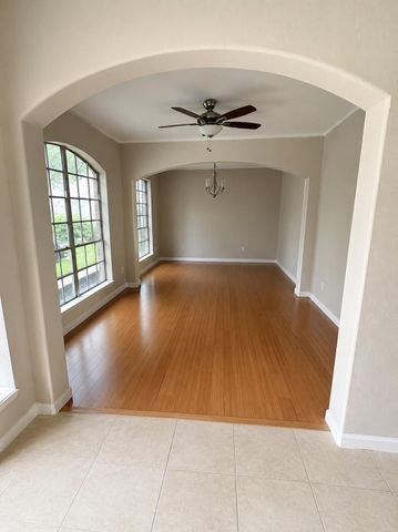 1006 Mettler Ct, Richmond, TX 77469