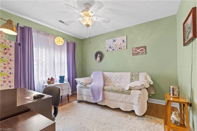 108 Camden Court, Advance, NC 27006