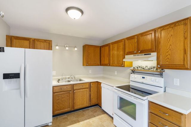 6006 E OREAR RD, Columbia, MO 65202