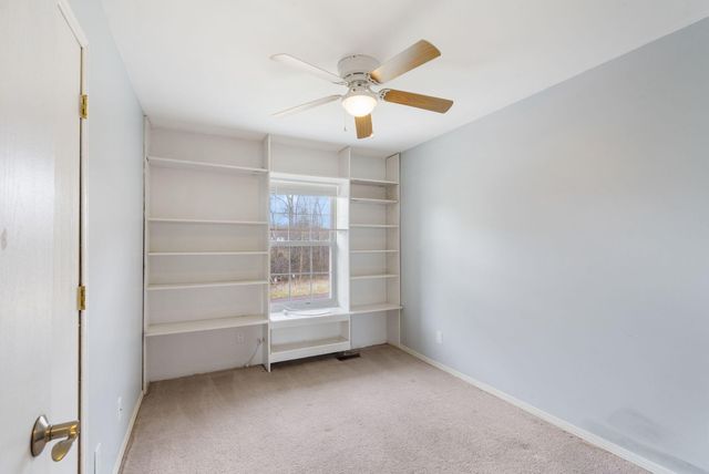 6006 E OREAR RD, Columbia, MO 65202