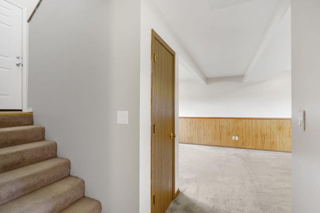 6006 E OREAR RD, Columbia, MO 65202