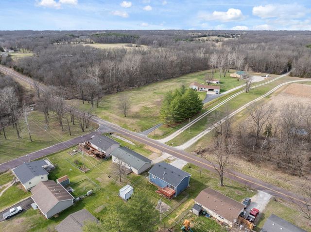 6006 E OREAR RD, Columbia, MO 65202