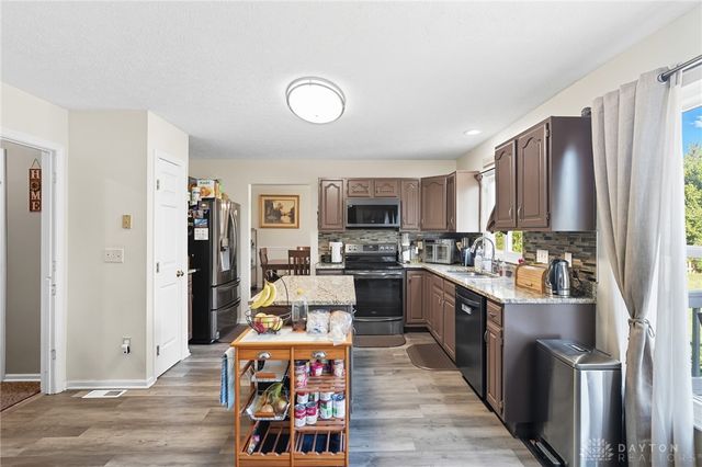 2141 E Rosina Drive, Miamisburg, OH 45342