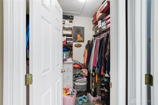 2141 E Rosina Drive, Miamisburg, OH 45342