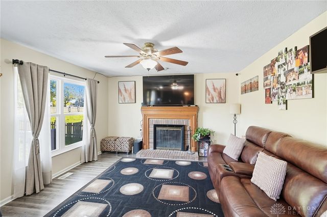 2141 E Rosina Drive, Miamisburg, OH 45342