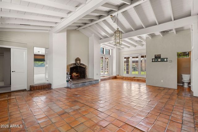 4040 E ELM Street, Phoenix, AZ 85018