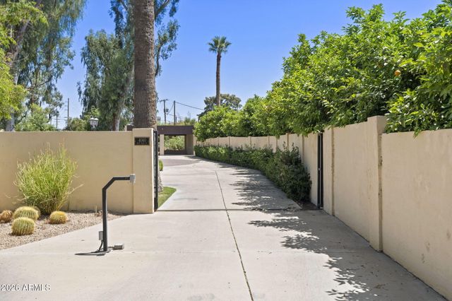 4040 E ELM Street, Phoenix, AZ 85018