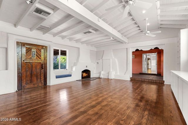 4040 E ELM Street, Phoenix, AZ 85018