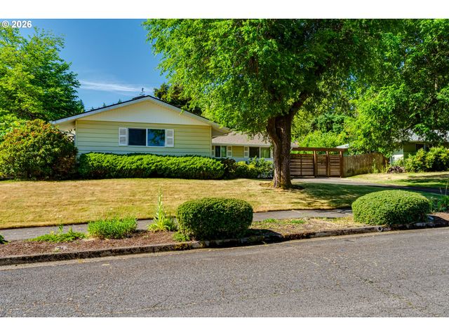 310 E 48TH Ave, Eugene, OR 97405