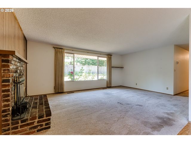 310 E 48TH Ave, Eugene, OR 97405